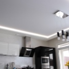 Світлодіодна стрічка для кухні (62 фото): самоклеюча стрічка 220 В. Яку стрічку вибрати для підсвічування кухонного гарнітура? Стрічкова підсвічування для фартуха