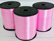 Сюрприз з повітряних куль (23 фото): як зробити ідеальний подарунок? Як красиво упакувати гелієві кулі в коробку? Як зробити повітряну кулю з сюрпризів всередині?