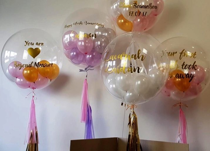 Сюрприз з повітряних куль (23 фото): як зробити ідеальний подарунок? Як красиво упакувати гелієві кулі в коробку? Як зробити повітряну кулю з сюрпризів всередині?