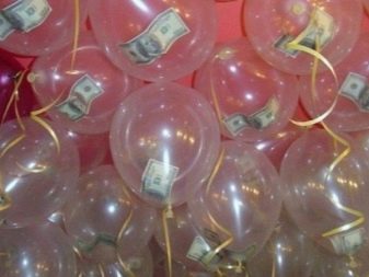 Сюрприз з повітряних куль (23 фото): як зробити ідеальний подарунок? Як красиво упакувати гелієві кулі в коробку? Як зробити повітряну кулю з сюрпризів всередині?