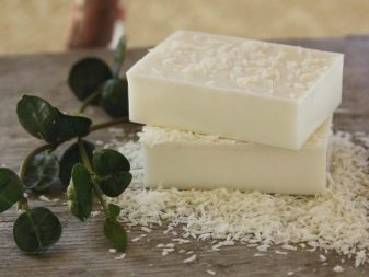 Тааффеит (18 фото): де і як добувають камінь? Основні його властивості та цікаві факти. Кому підійде це камінь?