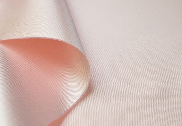 Тафта (20 фото): що це таке? Опис матеріалу. Достоїнства і недоліки легкої тканини для штор і інших виробів