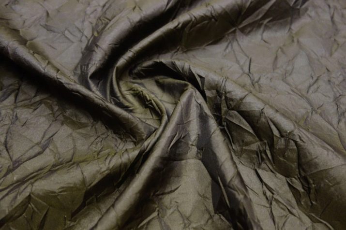 Тафта (20 фото): що це таке? Опис матеріалу. Достоїнства і недоліки легкої тканини для штор і інших виробів