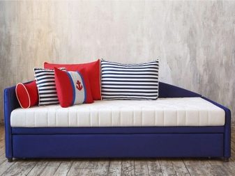 Тахта з ортопедичним матрацом і ящиком для білизни: вибираємо кутову тахту-ліжко, розміри двоспальним та односпальним, огляд видів, їх плюси і мінуси