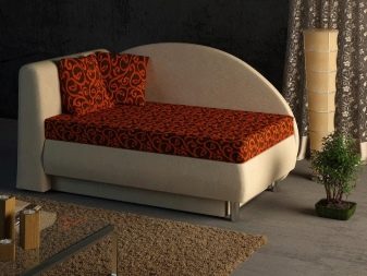 Тахта з ортопедичним матрацом і ящиком для білизни: вибираємо кутову тахту-ліжко, розміри двоспальним та односпальним, огляд видів, їх плюси і мінуси