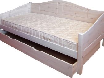 Тахта з ортопедичним матрацом і ящиком для білизни: вибираємо кутову тахту-ліжко, розміри двоспальним та односпальним, огляд видів, їх плюси і мінуси