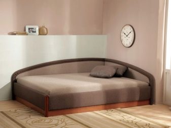 Тахти з ортопедичним матрацом: вибираємо кутовий диван для щоденного використання з ортопедичним підставою і інші моделі