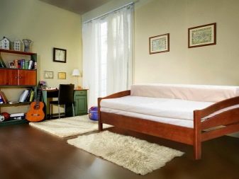 Тахти з ортопедичним матрацом: вибираємо кутовий диван для щоденного використання з ортопедичним підставою і інші моделі