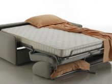 Італійські дивани (57 фото): кутова і пряма меблі з Італії. Дивани-розкладачки в сучасному і іншому стилі. Дизайн чохлів