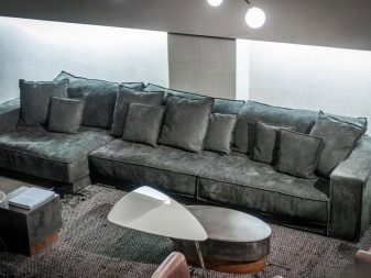 Італійські дивани (57 фото): кутова і пряма меблі з Італії. Дивани-розкладачки в сучасному і іншому стилі. Дизайн чохлів