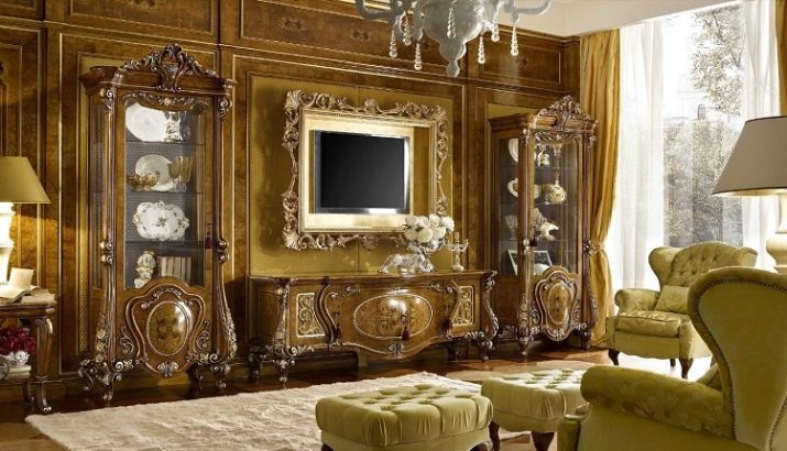 Італійські меблі для вітальні (57 фото): меблі з Італії в сучасному, класичному та іншому стилі. Моделі з дерева та інших матеріалів