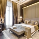 Італійські спальні (72 фото): огляд меблів з Італії, особливості вибору гарнітура в сучасному і класичному, бароко і модерн стилях з масиву дерева