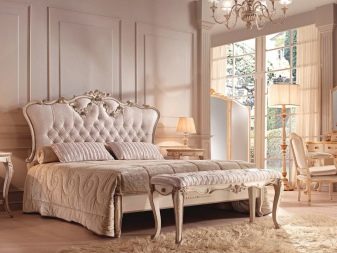 Італійські спальні (72 фото): огляд меблів з Італії, особливості вибору гарнітура в сучасному і класичному, бароко і модерн стилях з масиву дерева