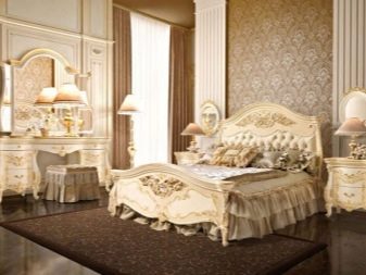 Італійські спальні (72 фото): огляд меблів з Італії, особливості вибору гарнітура в сучасному і класичному, бароко і модерн стилях з масиву дерева