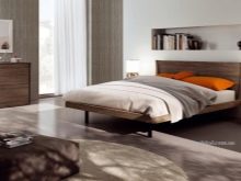 Італійські спальні (72 фото): огляд меблів з Італії, особливості вибору гарнітура в сучасному і класичному, бароко і модерн стилях з масиву дерева