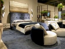 Італійські спальні (72 фото): огляд меблів з Італії, особливості вибору гарнітура в сучасному і класичному, бароко і модерн стилях з масиву дерева