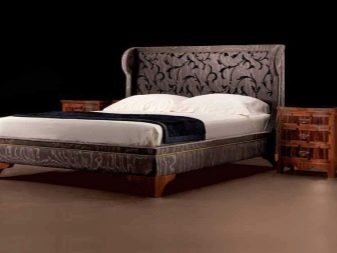 Італійські спальні (72 фото): огляд меблів з Італії, особливості вибору гарнітура в сучасному і класичному, бароко і модерн стилях з масиву дерева