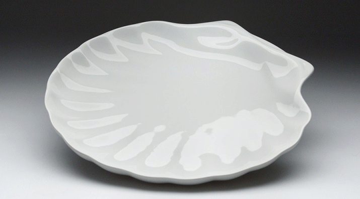 Тарілки (37 фото): для чого потрібні символи страви? Види посуду для других страв. Призначення пиріжкових і закусочних тарілок