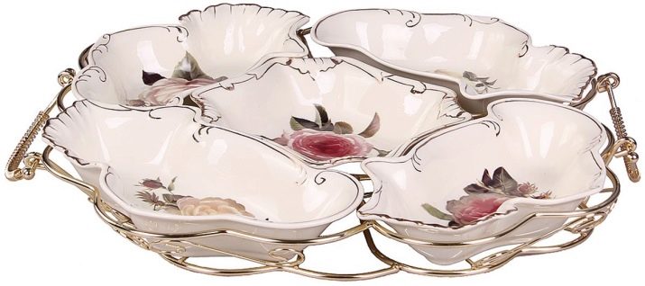 Тарілки (37 фото): для чого потрібні символи страви? Види посуду для других страв. Призначення пиріжкових і закусочних тарілок