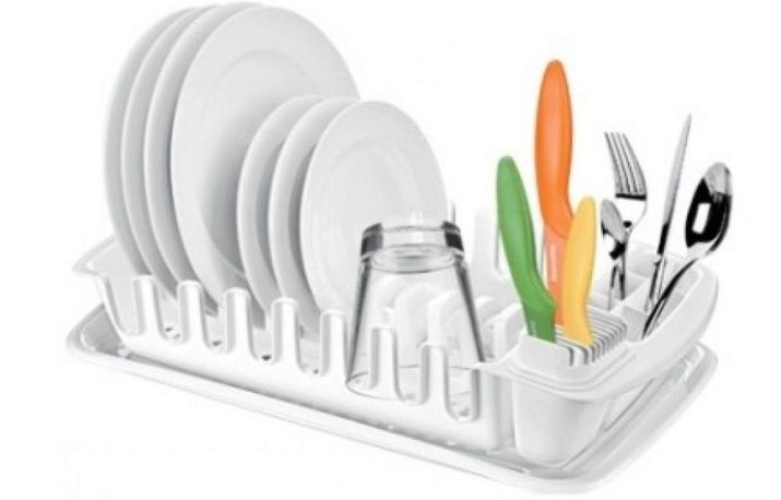 Тарілки (37 фото): для чого потрібні символи страви? Види посуду для других страв. Призначення пиріжкових і закусочних тарілок