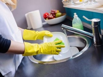 Тарілки (37 фото): для чого потрібні символи страви? Види посуду для других страв. Призначення пиріжкових і закусочних тарілок