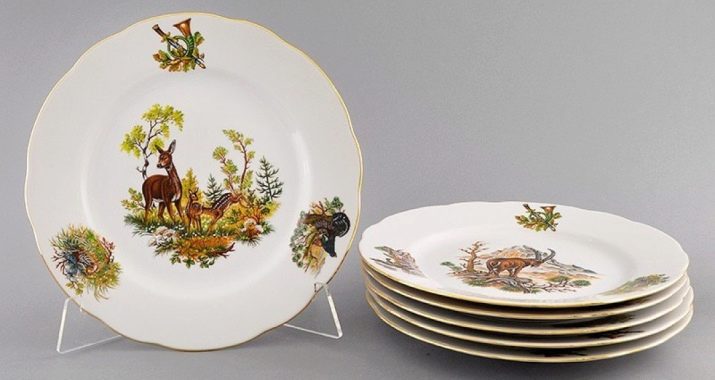 Тарілки (37 фото): для чого потрібні символи страви? Види посуду для других страв. Призначення пиріжкових і закусочних тарілок