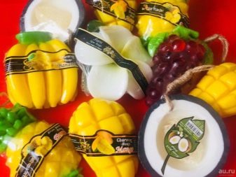 Тайська косметика (46 фото): яку косметику привезти з Таїланду? Рекомендації. Таїландська косметика для особи та інші види. Відгуки косметологів