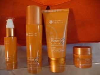 Тайська косметика (46 фото): яку косметику привезти з Таїланду? Рекомендації. Таїландська косметика для особи та інші види. Відгуки косметологів