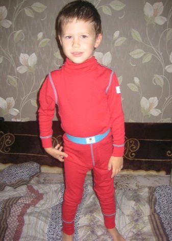 Термобілизна Janus: вибираємо дитячі, жіночі та чоловічі комплекти, термошкарпетки і термоколготки. Як носити і доглядати?