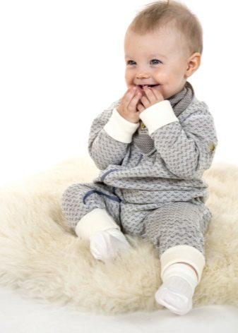 Термобілизна Janus: вибираємо дитячі, жіночі та чоловічі комплекти, термошкарпетки і термоколготки. Як носити і доглядати?