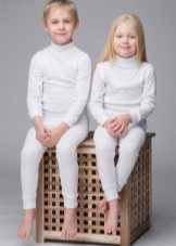 Термобілизна Janus: вибираємо дитячі, жіночі та чоловічі комплекти, термошкарпетки і термоколготки. Як носити і доглядати?