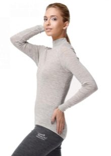 Термобілизна Norveg: огляд чоловічих і жіночих термошкарпеток, комплектів та іншої термоодежди з вовни мериноса, плюси і мінуси продукції виробника, відгуки