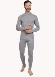 Термобілизна Norveg: огляд чоловічих і жіночих термошкарпеток, комплектів та іншої термоодежди з вовни мериноса, плюси і мінуси продукції виробника, відгуки