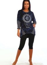 Трикотажні туніки (176 фото): фасони жіночих тунік з трикотажу, турецькі туніки, ошатні, домашні, з довгим рукавом