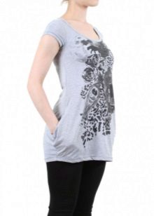 Трикотажні туніки (176 фото): фасони жіночих тунік з трикотажу, турецькі туніки, ошатні, домашні, з довгим рукавом