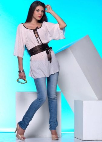 Трикотажні туніки (176 фото): фасони жіночих тунік з трикотажу, турецькі туніки, ошатні, домашні, з довгим рукавом