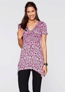 Трикотажні туніки (176 фото): фасони жіночих тунік з трикотажу, турецькі туніки, ошатні, домашні, з довгим рукавом