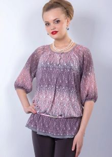 Трикотажні туніки (176 фото): фасони жіночих тунік з трикотажу, турецькі туніки, ошатні, домашні, з довгим рукавом