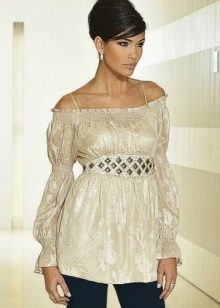 Трикотажні туніки (176 фото): фасони жіночих тунік з трикотажу, турецькі туніки, ошатні, домашні, з довгим рукавом