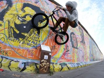 Трюкові велосипеди (31 фото): що таке BMX велосипед? Як називаються маленькі велосипеди для екстремального катання?