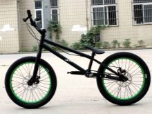 Трюкові велосипеди (31 фото): що таке BMX велосипед? Як називаються маленькі велосипеди для екстремального катання?
