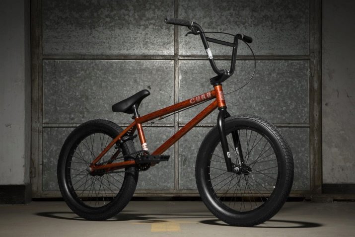 Трюкові велосипеди (31 фото): що таке BMX велосипед? Як називаються маленькі велосипеди для екстремального катання?