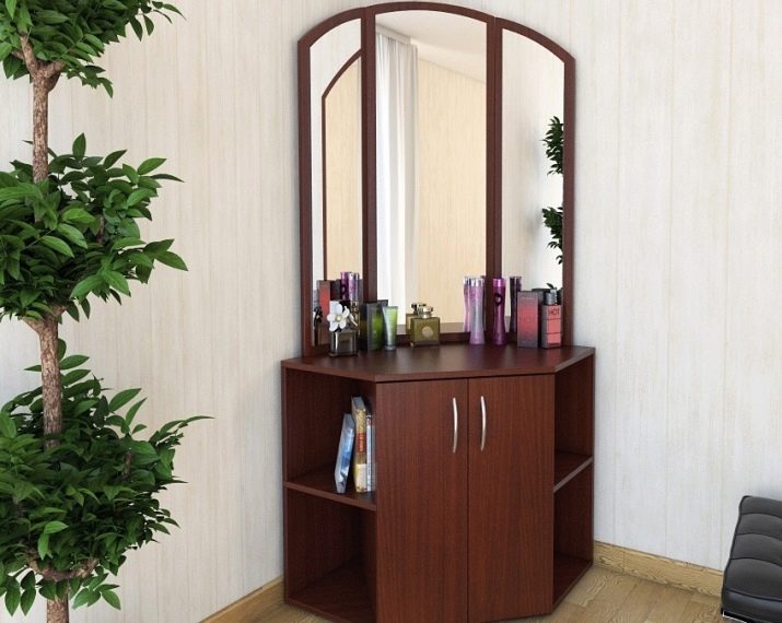 Трюмо і трельяж в передпокій (43 фото): вибір кутових та інших трельяжів з дзеркалом в коридор