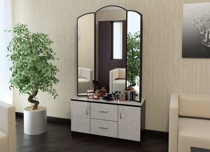 Трюмо і трельяж в передпокій (43 фото): вибір кутових та інших трельяжів з дзеркалом в коридор