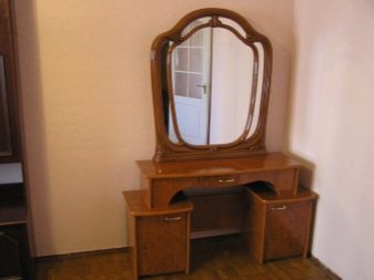 Трюмо і трельяж в передпокій (43 фото): вибір кутових та інших трельяжів з дзеркалом в коридор