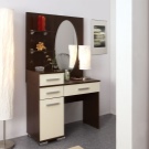 Трюмо і трельяж в передпокій (43 фото): вибір кутових та інших трельяжів з дзеркалом в коридор