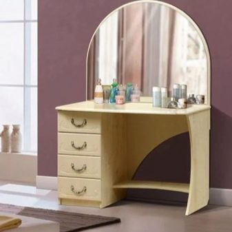 Трюмо і трельяжі в спальню: розміри кутових дзеркал, біле трюмо і моделі інших відтінків