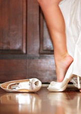 Туфлі Badgley Mischka (65 фото): повсякденні та весільні моделі,як копія відрізняється від оригіналу