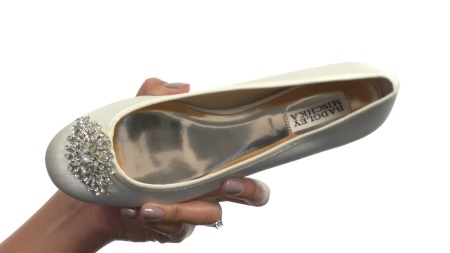 Туфлі Badgley Mischka (65 фото): повсякденні та весільні моделі,як копія відрізняється від оригіналу