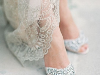 Туфлі Badgley Mischka (65 фото): повсякденні та весільні моделі,як копія відрізняється від оригіналу